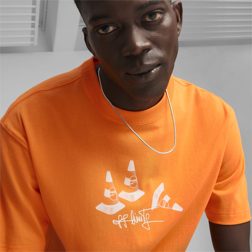 Puma DOWNTOWN 180 Graphic Tee - Rickie Orange