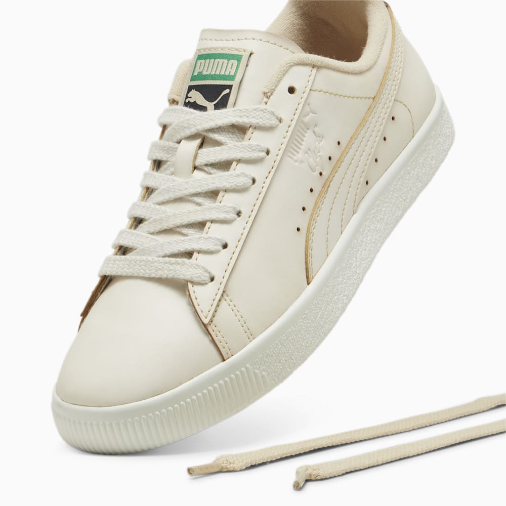 Puma Clyde Coffee Sneakers - White-Coffee-Coffee