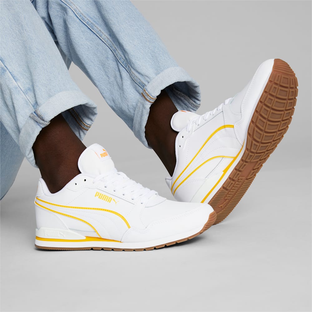 Puma ST Runner v3 Bold Sneaker - White-Tangerine