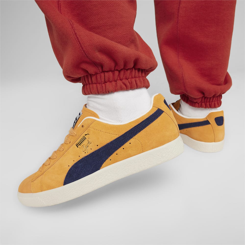 Puma Clyde OG Sneakers - Clementine-Navy