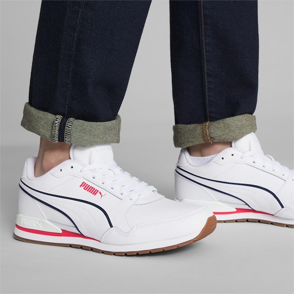 Puma ST Runner v3 Bold Sneaker - White-Peacoat